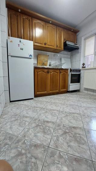 Garsonieră decomandată, mobilată în Drumul Sării