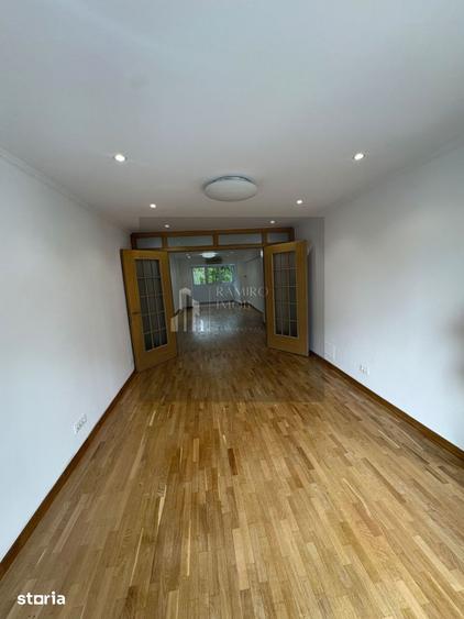 Apartament cu 4 camere în Centrul Civic