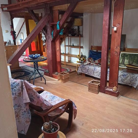 Casă cu 5 camere cu Teren 128 Mp în Domenii