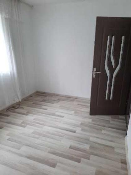 Apartament cu 2 camere nedecomandat în Central