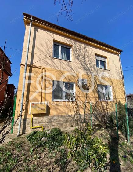 Casă cu 3 camere cu Canalizare în Medicină