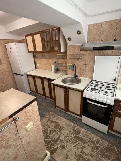 Apartament cu 2 camere decomandat, mobilat în Exterior Est
