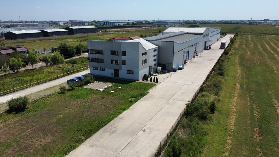 Spațiu industrial, de 7,842 mp, în Clinceni