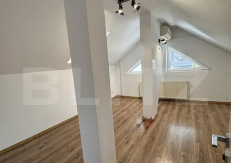 Casă cu 4 camere cu Teren 400 Mp în Zorilor