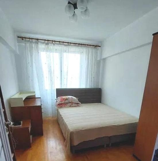 Apartament cu 3 camere semidecomandat, mobilat în Tineretului