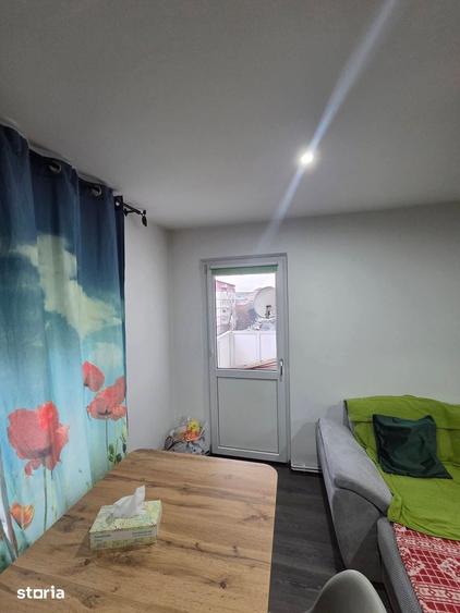 Apartament cu 3 camere în Ostroveni