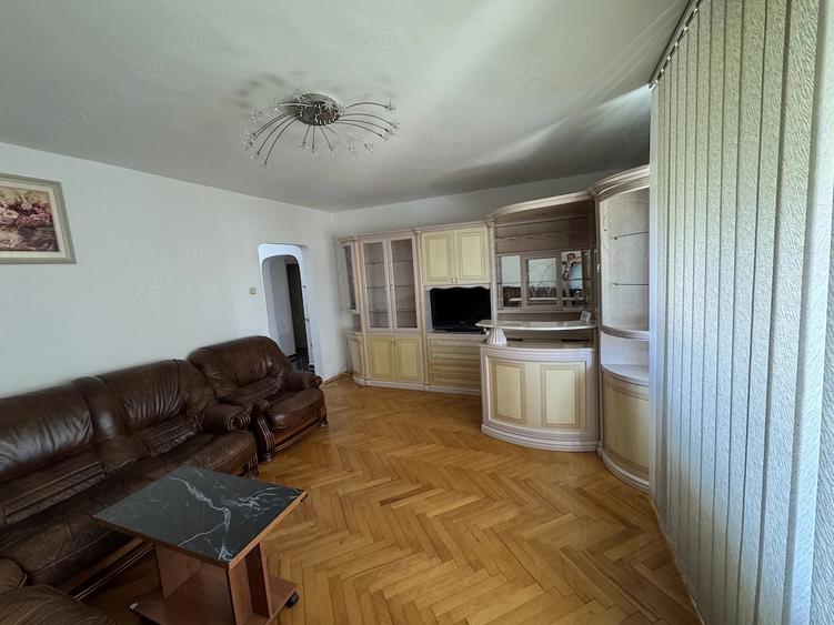 Apartament cu 3 camere decomandat în Brâncoveanu