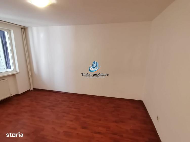 Apartament cu 2 camere decomandat în Precista