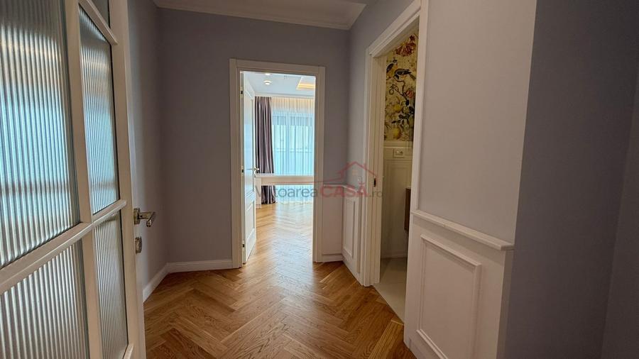 Penthouse cu 6 camere decomandat în Theodor Pallady