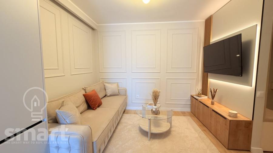 Apartament cu 3 camere semidecomandat, mobilat în Florești