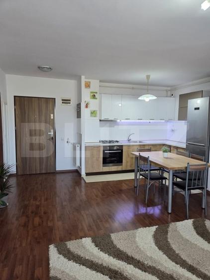 Apartament cu 2 camere semidecomandat, mobilat în Iris