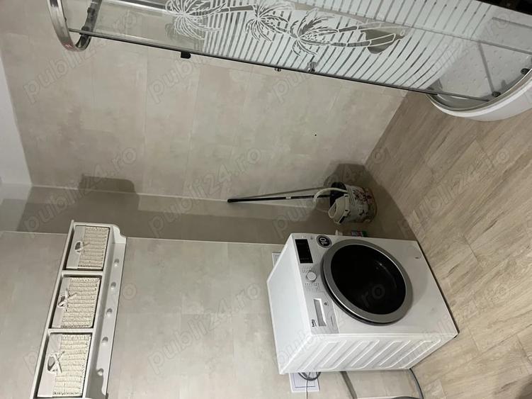 Apartament cu 3 camere decomandat în Republicii