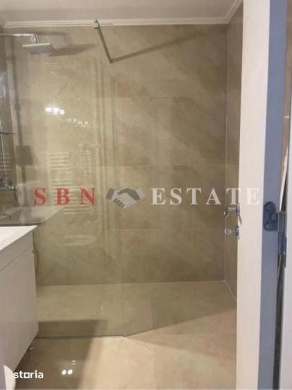 Apartament cu 3 camere semidecomandat în Berceni