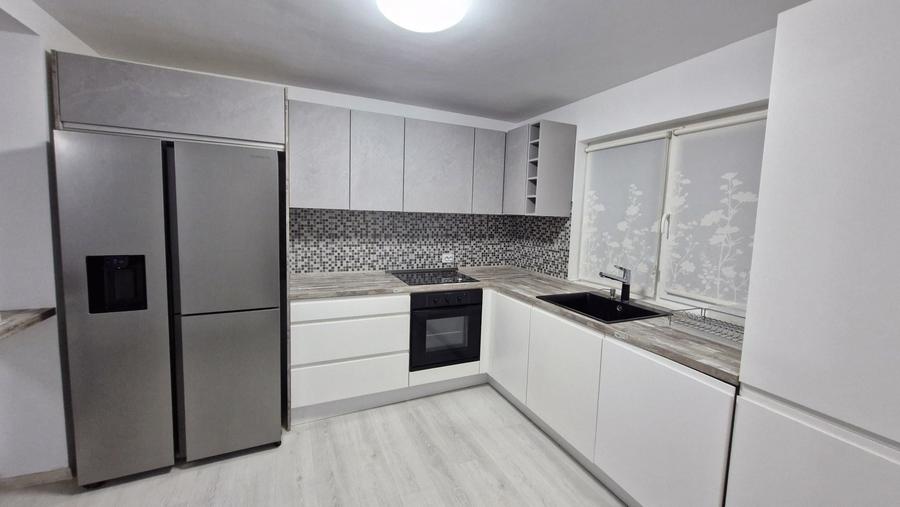 Casă cu 3 camere cu Teren 100 Mp în Bucium