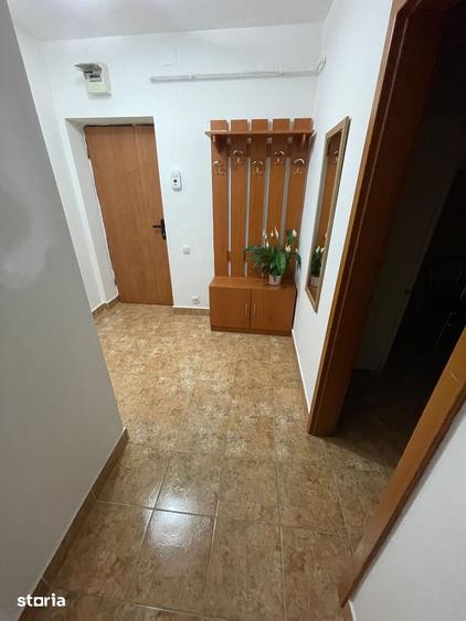Apartament cu 2 camere decomandat în Europa