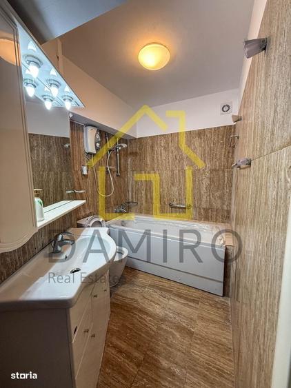 Apartament cu 4 camere semidecomandat în Unirii