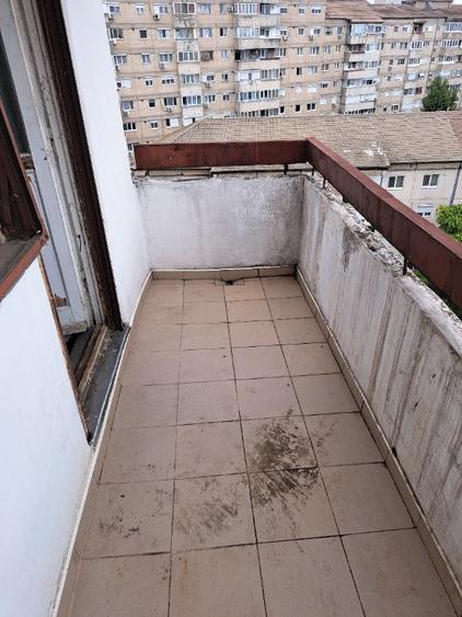 Apartament cu 3 camere decomandat în Dacia