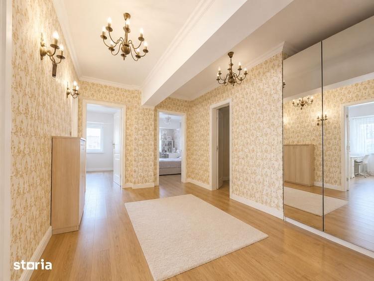 Apartament cu 4 camere în Tomis Nord