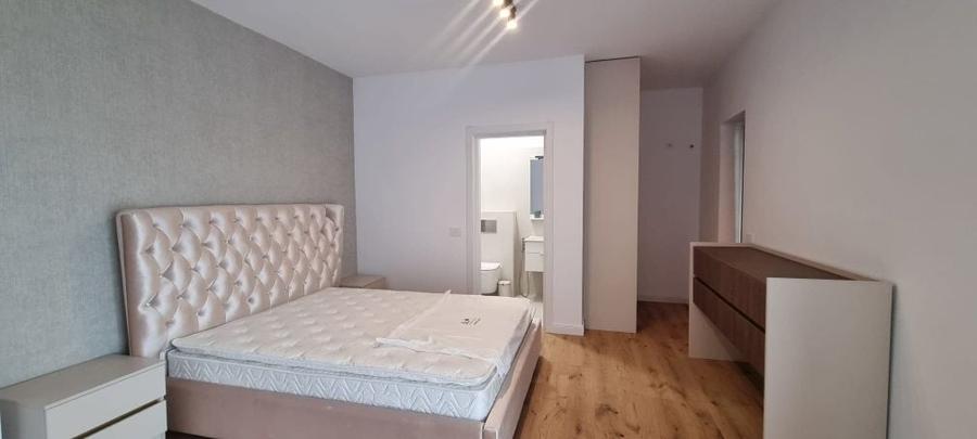 Apartament cu 3 camere decomandat în Nord