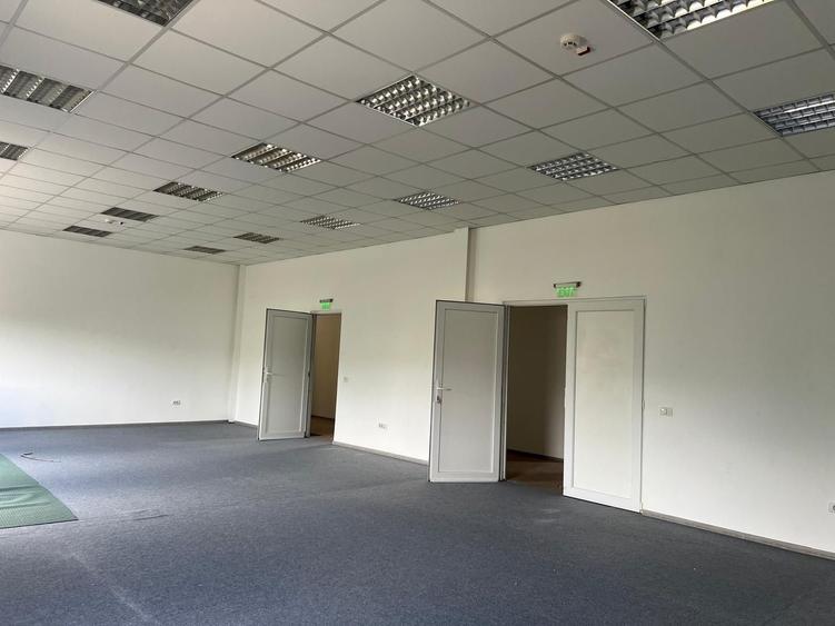 Spațiu industrial, de 1,093 mp, în Nord