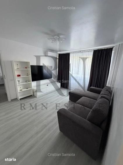 Apartament cu 3 camere decomandat în Titan