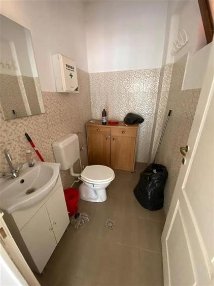 Spațiu comercial, de 37 mp, în Central