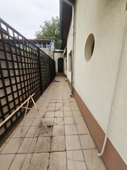 Casă 3 camere de închiriat, zona Centrală–ideală pentru salon/birouri - 15