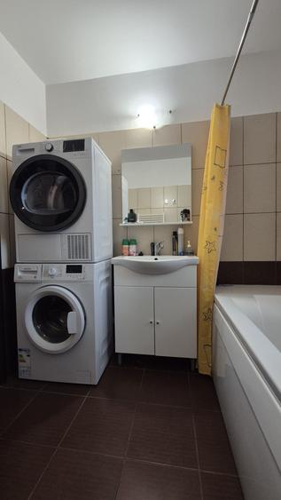 Apartament semidecomandat în Florești
