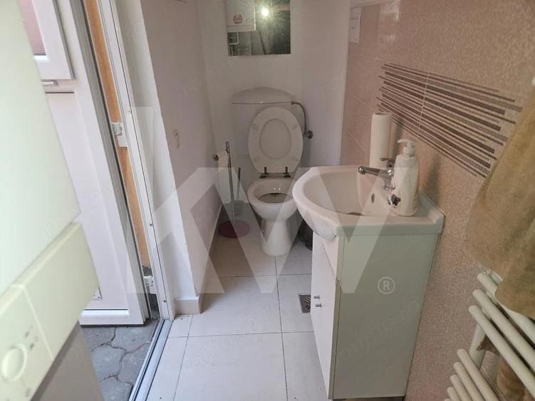 Spațiu comercial, de 18 mp, în Central