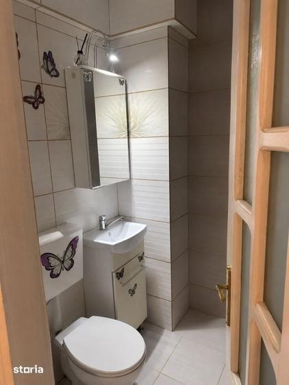Apartament cu 3 camere decomandat în 1 Mai
