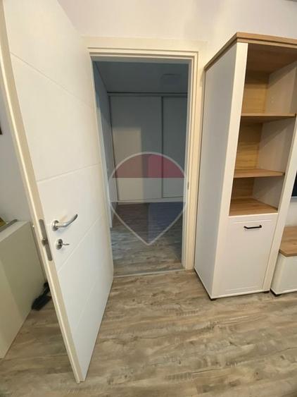 Apartament cu 2 camere semidecomandat, mobilat în Copou