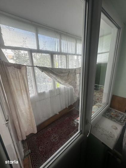 De vanzare apartament cu 2 camere decomandat,etajul 1,Dealul Florilor - 8