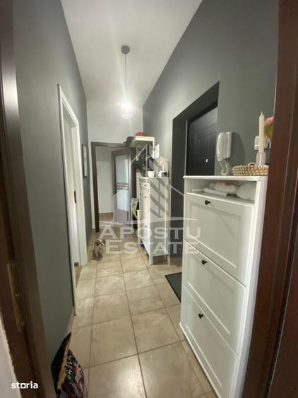 Apartament cu 2 camere decomandat în Ghiroda