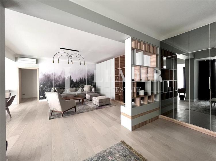 Apartament cu 3 camere decomandat, mobilat în Batistei