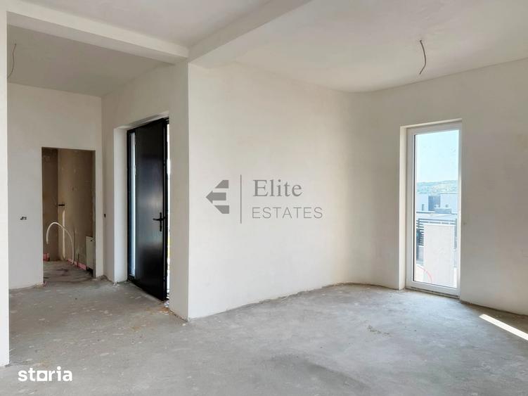 Casă cu 4 camere cu Teren 601 Mp în Oncea