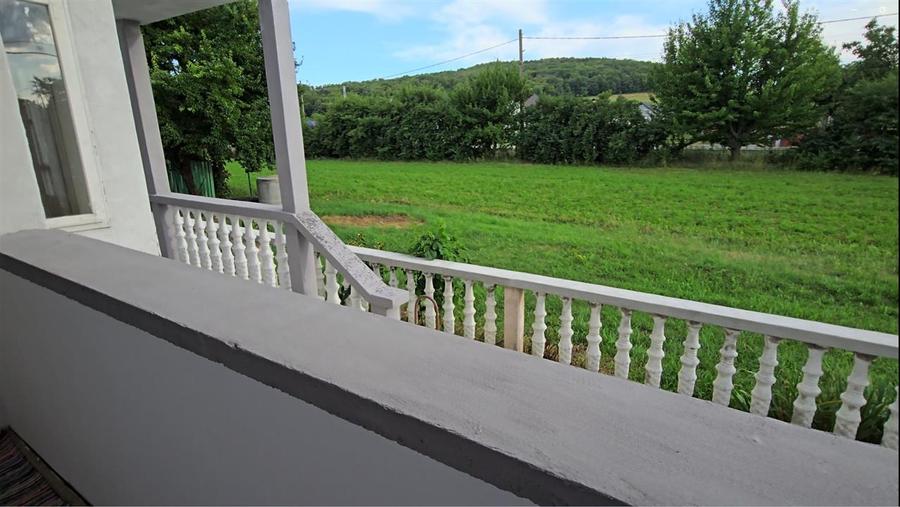Casă individuală cu 4 camere cu Teren 4200 Mp în Poieni-Suceava
