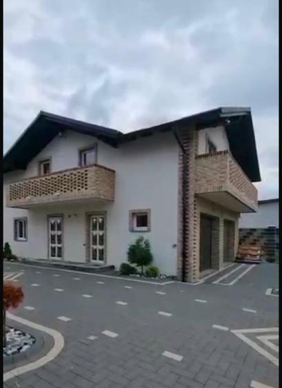 Casă individuală cu 3 camere cu Canalizare în Nord