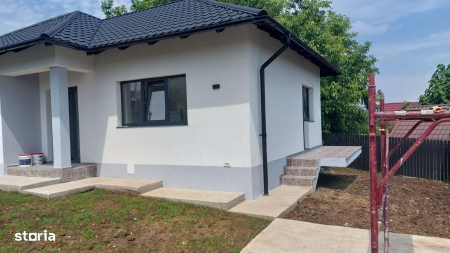 Casă cu 3 camere cu Teren 440 Mp în Horpaz