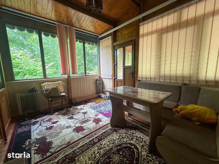 Casă cu 1 camere cu Teren 300 Mp în Vârfuri