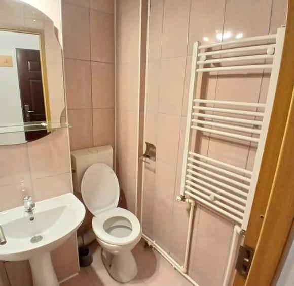 Apartament cu 2 camere nedecomandat, mobilat în Tătărași