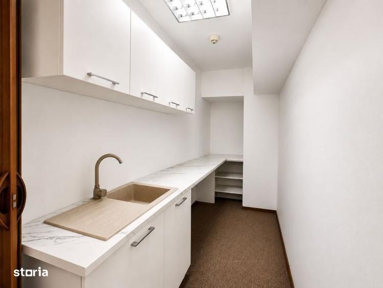 Apartament cu 4 camere în Central