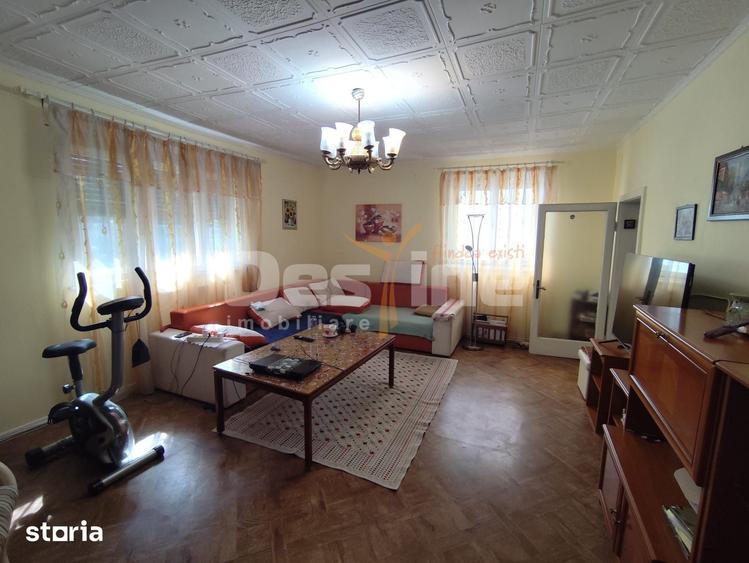 Casă cu 3 camere decomandat cu Teren 4000 Mp în Drajna
