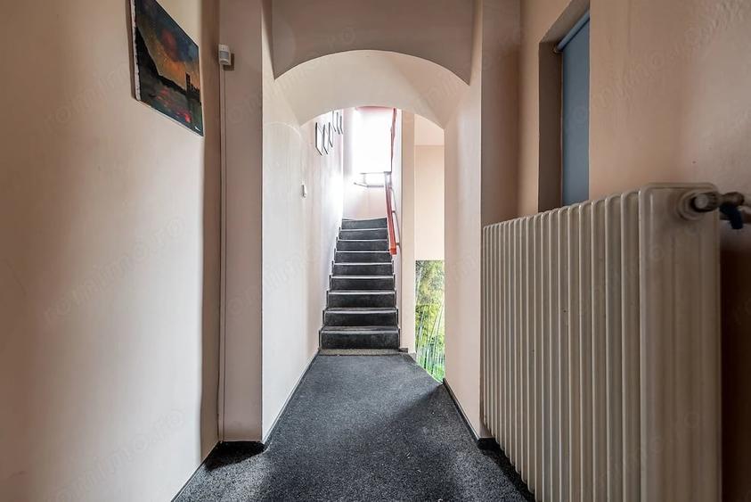 Casă cu 5 camere cu Teren 367 Mp în Pârneava