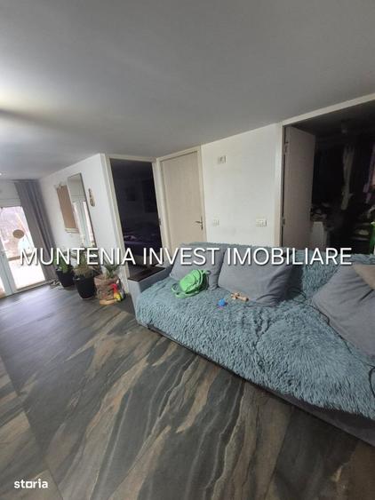Casă cu 4 camere în Ștefănești