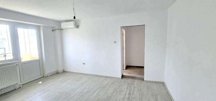 Apartament cu 2 camere decomandat în Viziru 3