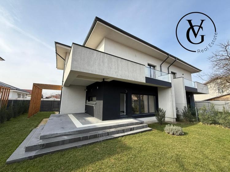 Duplex cu 4 camere cu Canalizare în Corbeanca