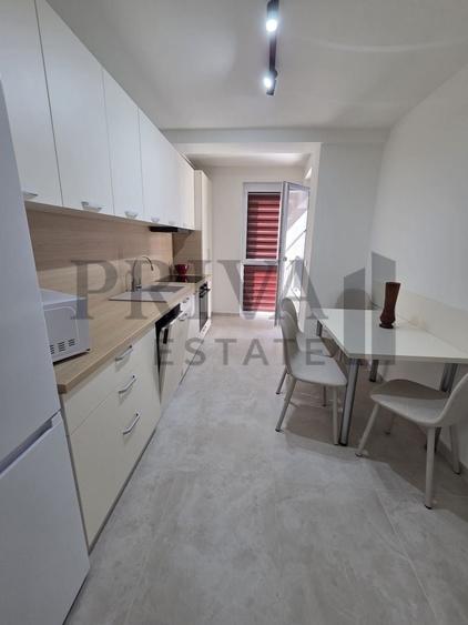 Apartament cu 3 camere, mobilat în Aradului