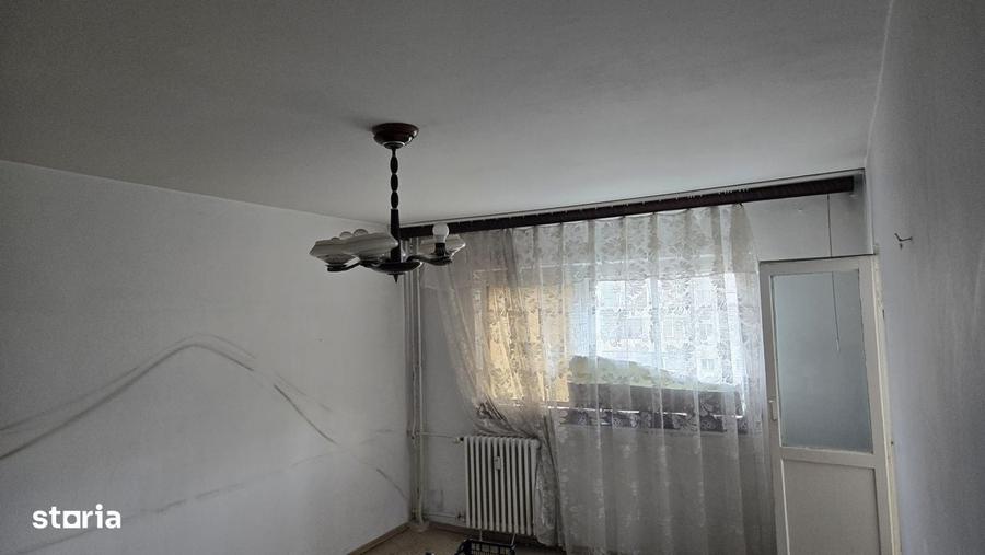 Apartament cu 2 camere decomandat în Paltiniș