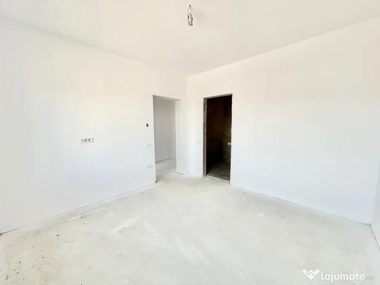 Casă cu 3 camere cu Teren 345 Mp în Moșnița Veche