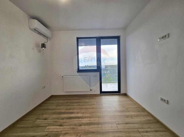 Apartament cu 3 camere decomandat în Vest